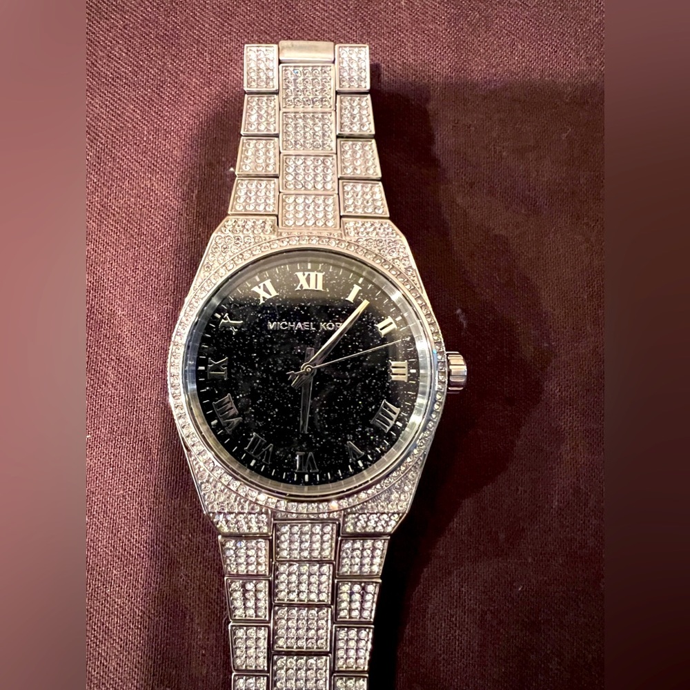 Limited-Edition Michael Kors Pavé Silver-Tone Watch